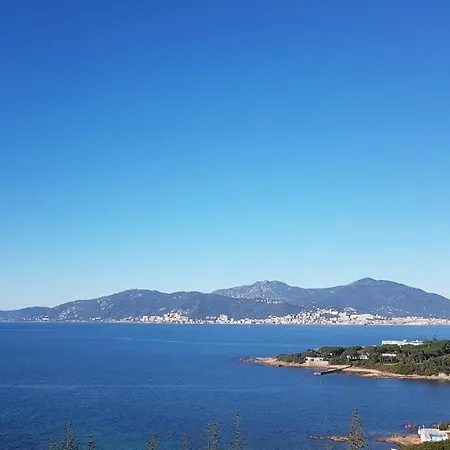 Soleil Topaze - 68 M2 - Terrasse - Jardinet - Transats - Vue Panoramique Sur Toute La Baie Porticcio (Corsica)