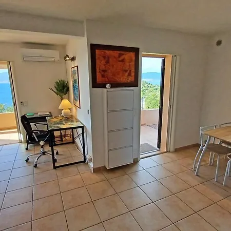 Soleil Topaze - 68 M2 - Terrasse - Jardinet - Transats - Vue Panoramique Sur Toute La Baie * Porticcio (Corsica)